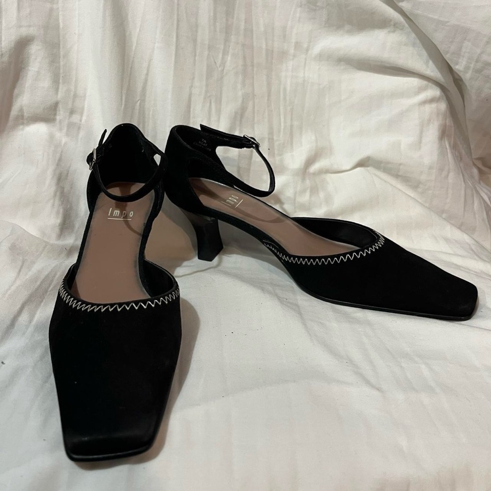 Black Square‎ Toe Kitten Heels with Ankle Strap and Minimalist Embroidery Impo